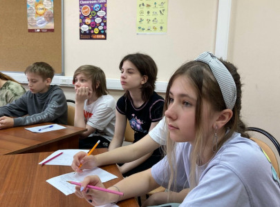 Искра, 13–15 Мая